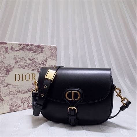 Preços baixos em Bolsas Bobby Dior 